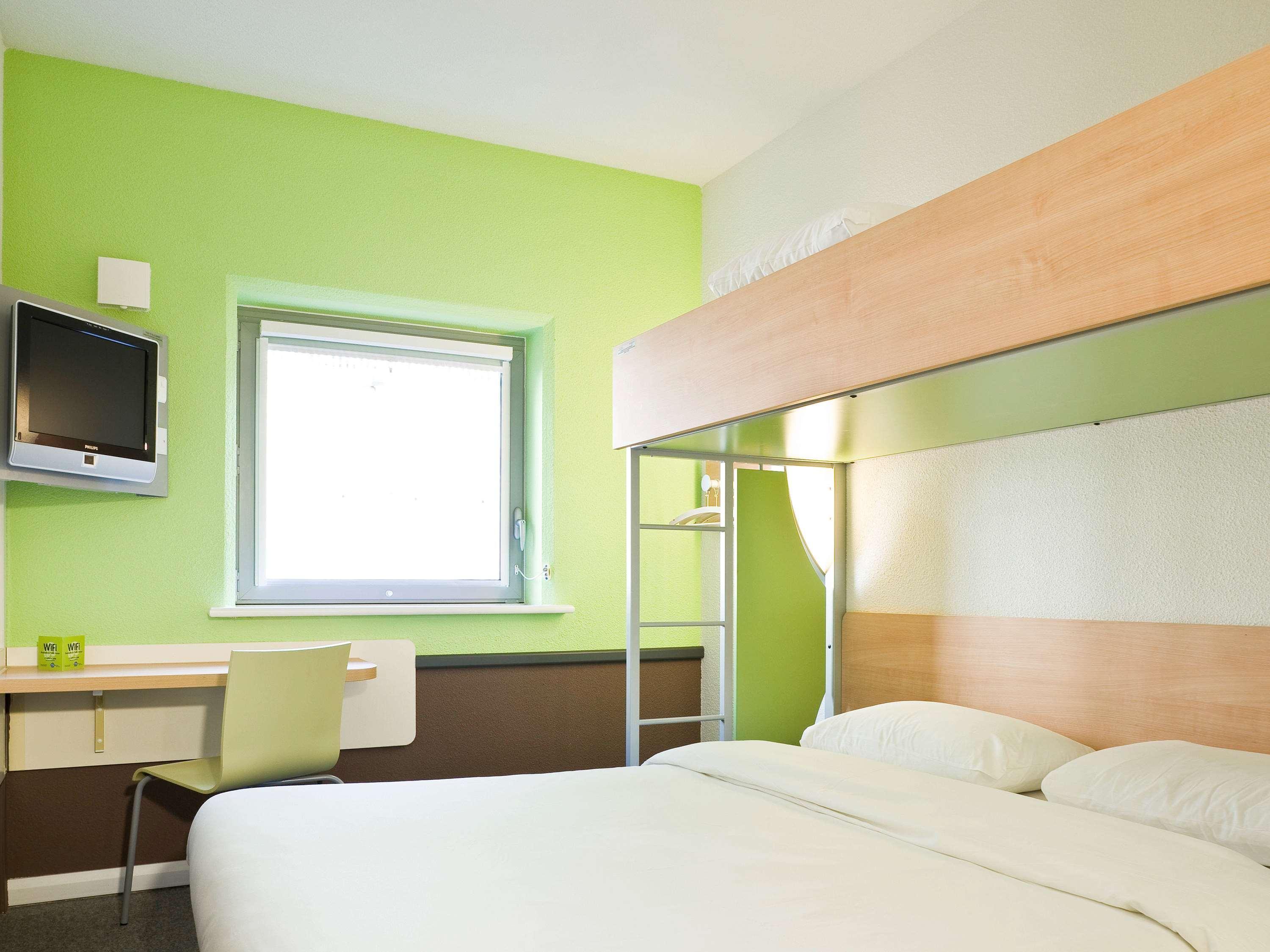 Ibis Budget Portsmouth Exterior photo