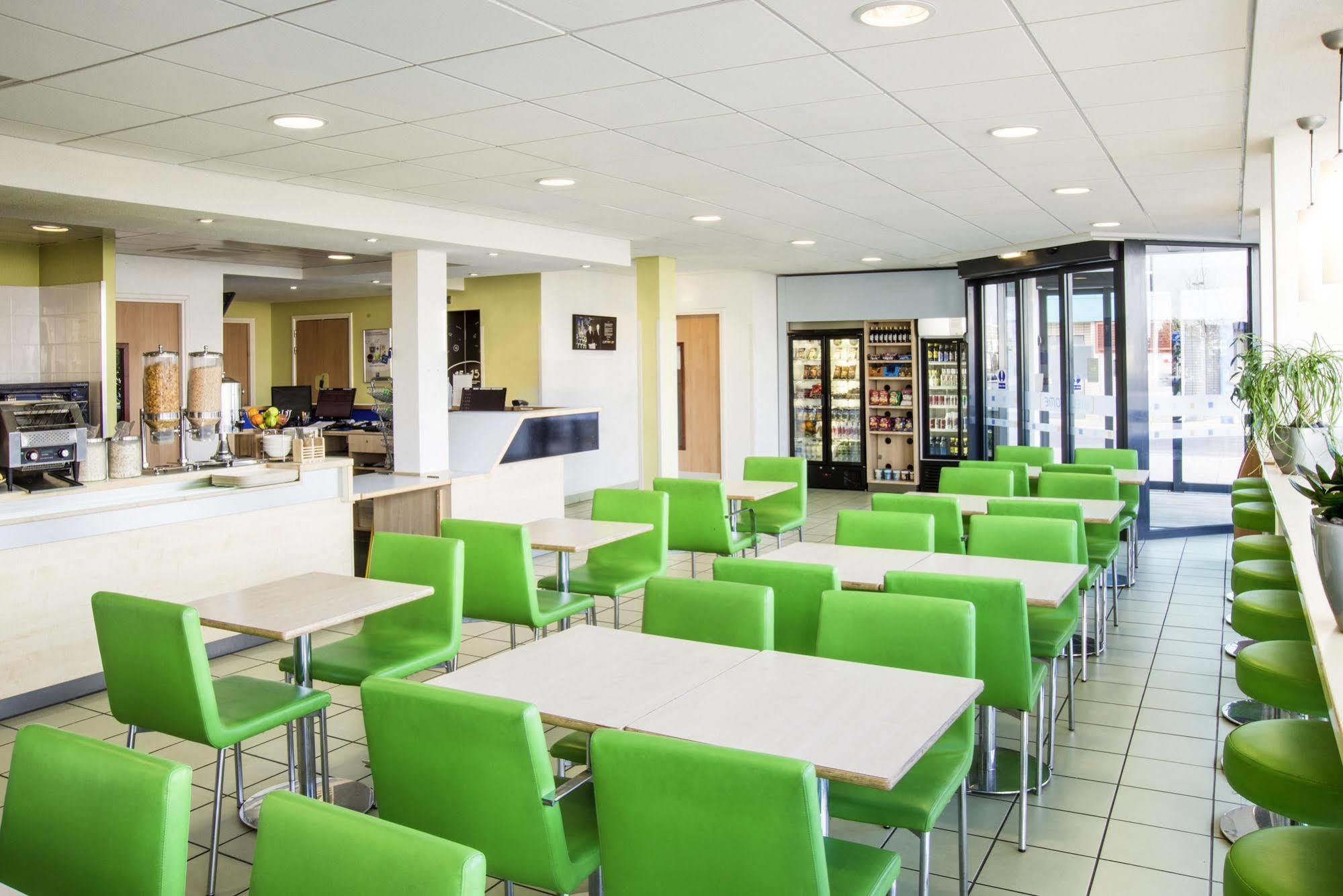 Ibis Budget Portsmouth Exterior photo