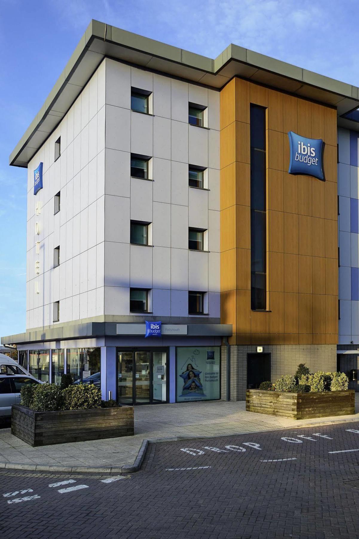 Ibis Budget Portsmouth Exterior photo